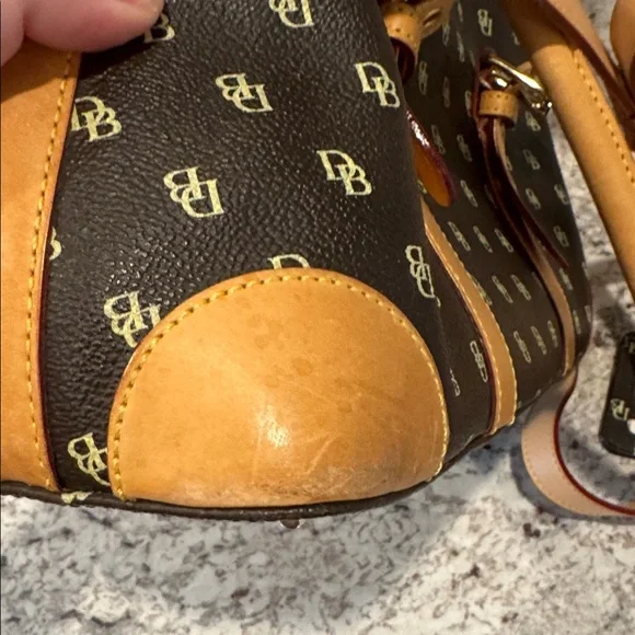 Dooney & Bourke satchel handbag with eye glasses case & ID holder - Picture 8 of 9